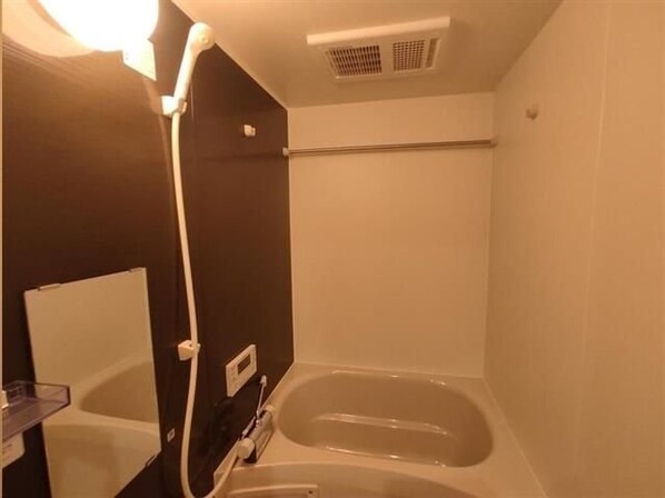 シャルム旭ケ丘イーストの物件内観写真